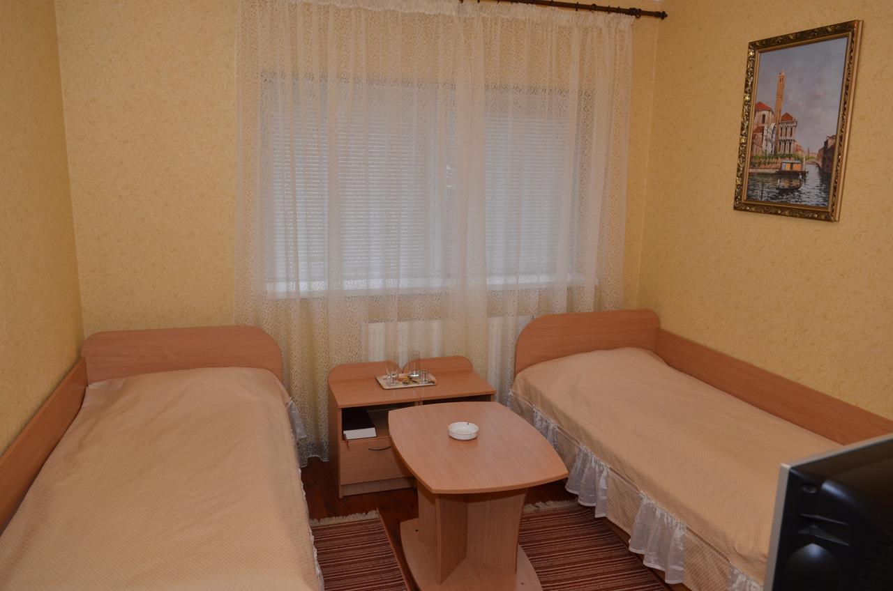 Hotel Serpanok Tyachiv 외부 사진