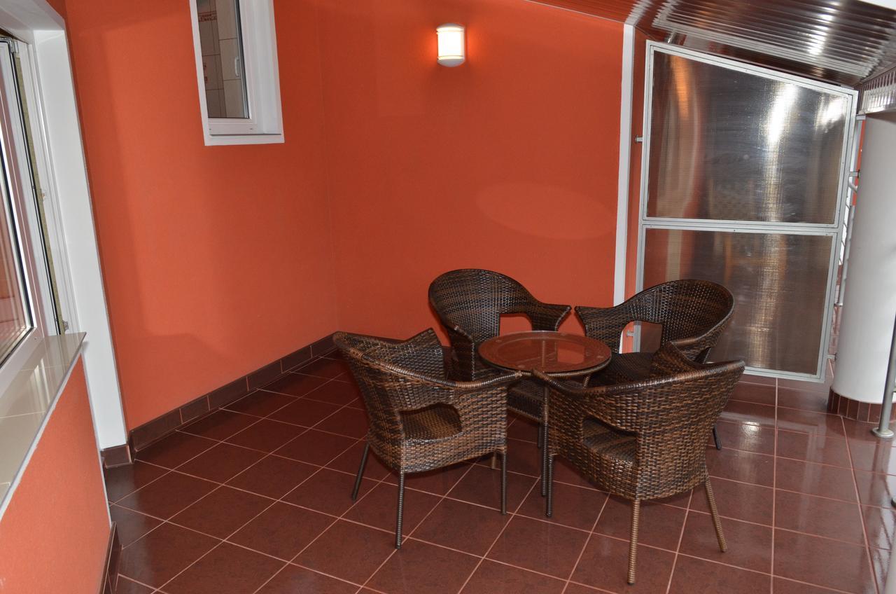 Hotel Serpanok Tyachiv 외부 사진