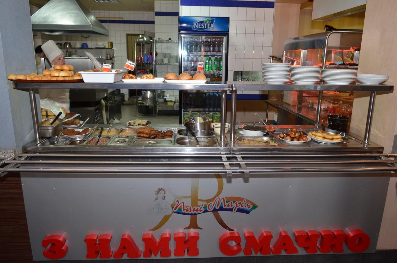 Hotel Serpanok Tyachiv 외부 사진